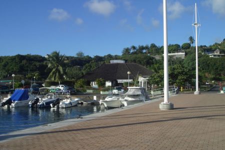 17_Tahiti_Taina_marina02.jpg