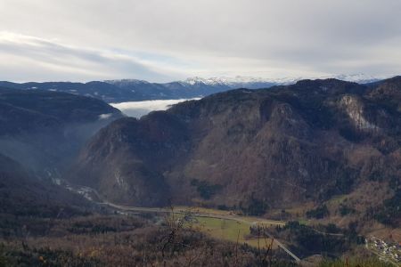 Babji zob - pogled proti Bohinju.jpg