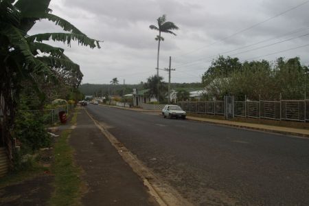 21_Tonga_Neiafu_mesto05.jpg